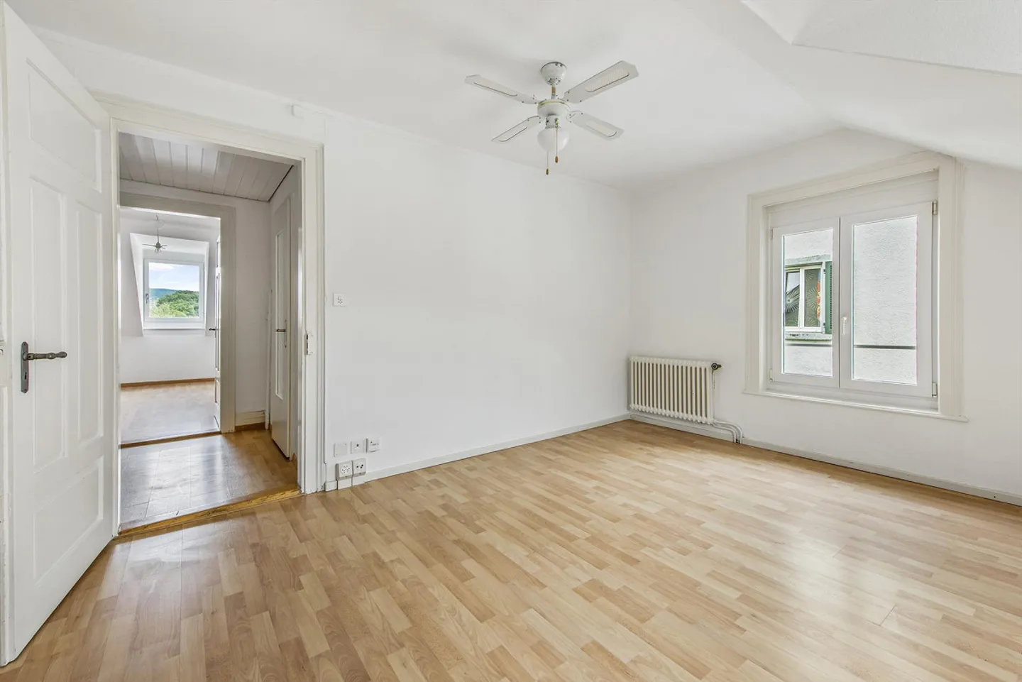 Appartement dans un endroit central - Photo 12 sur 17