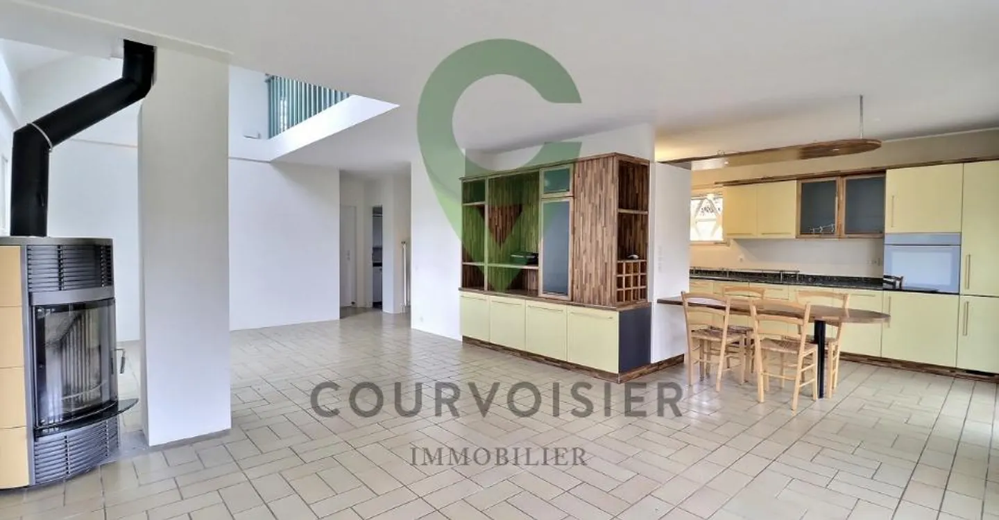 Villa indipendente da ristrutturare con potenziale di ampliamento - Foto 3 di 12