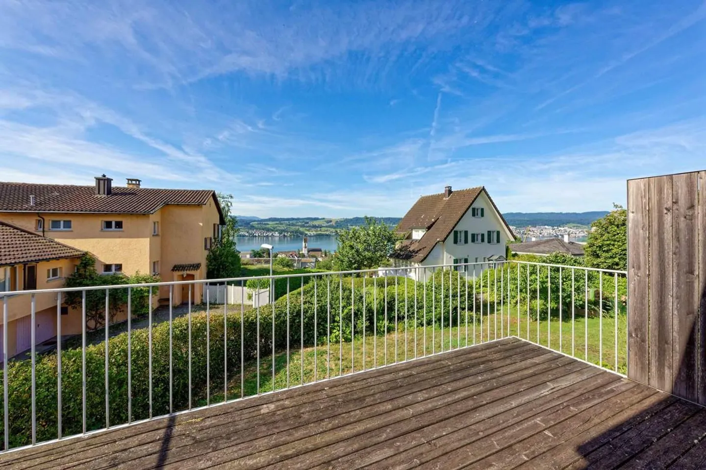 Meilen: Appartamento attico in una posizione tranquilla e soleggiata - Foto 4 di 6