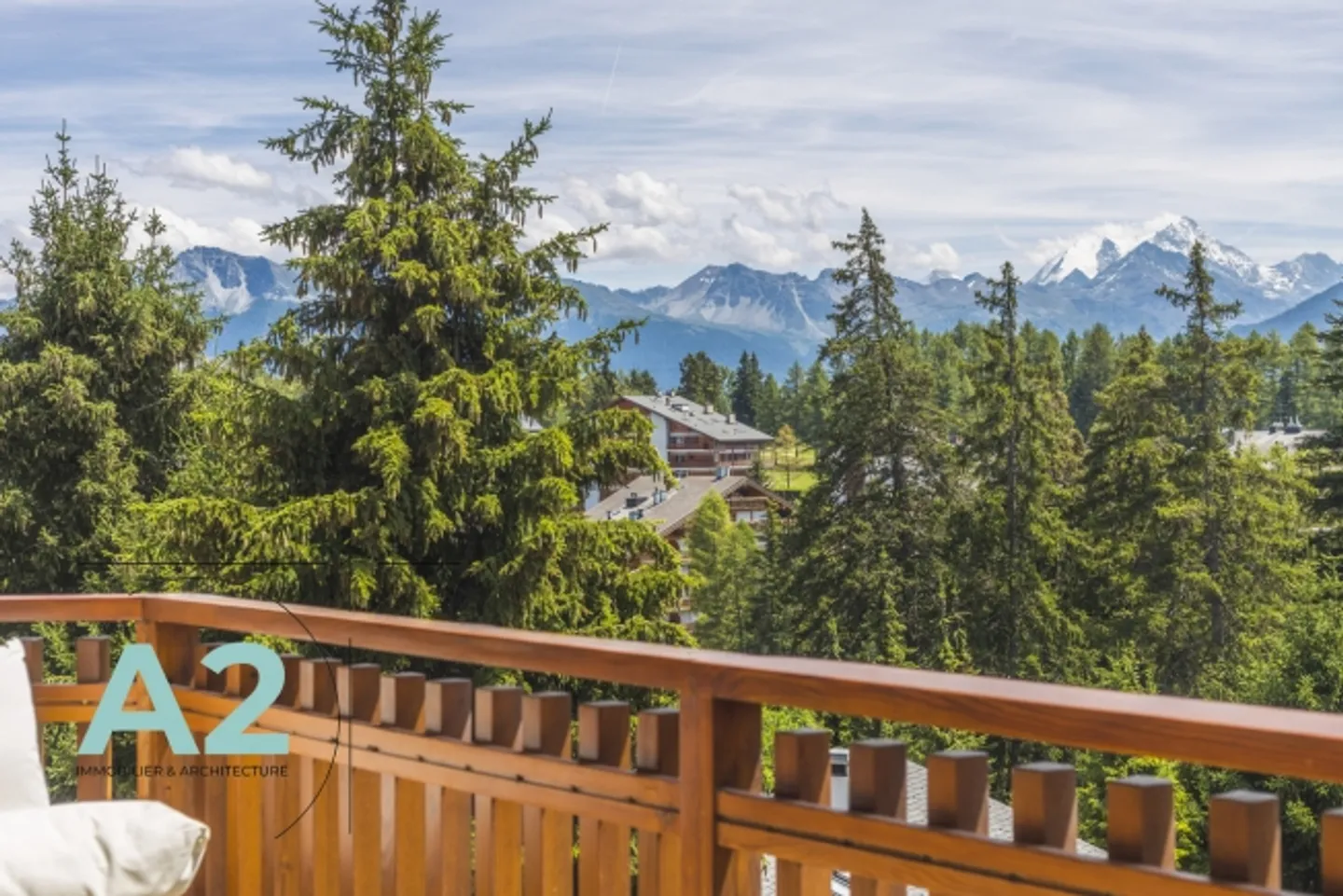 VOLLSTÄNDIG RENOVIERTES WOHNUNG ZUR WOCHE MIETE - Foto 1 von 18