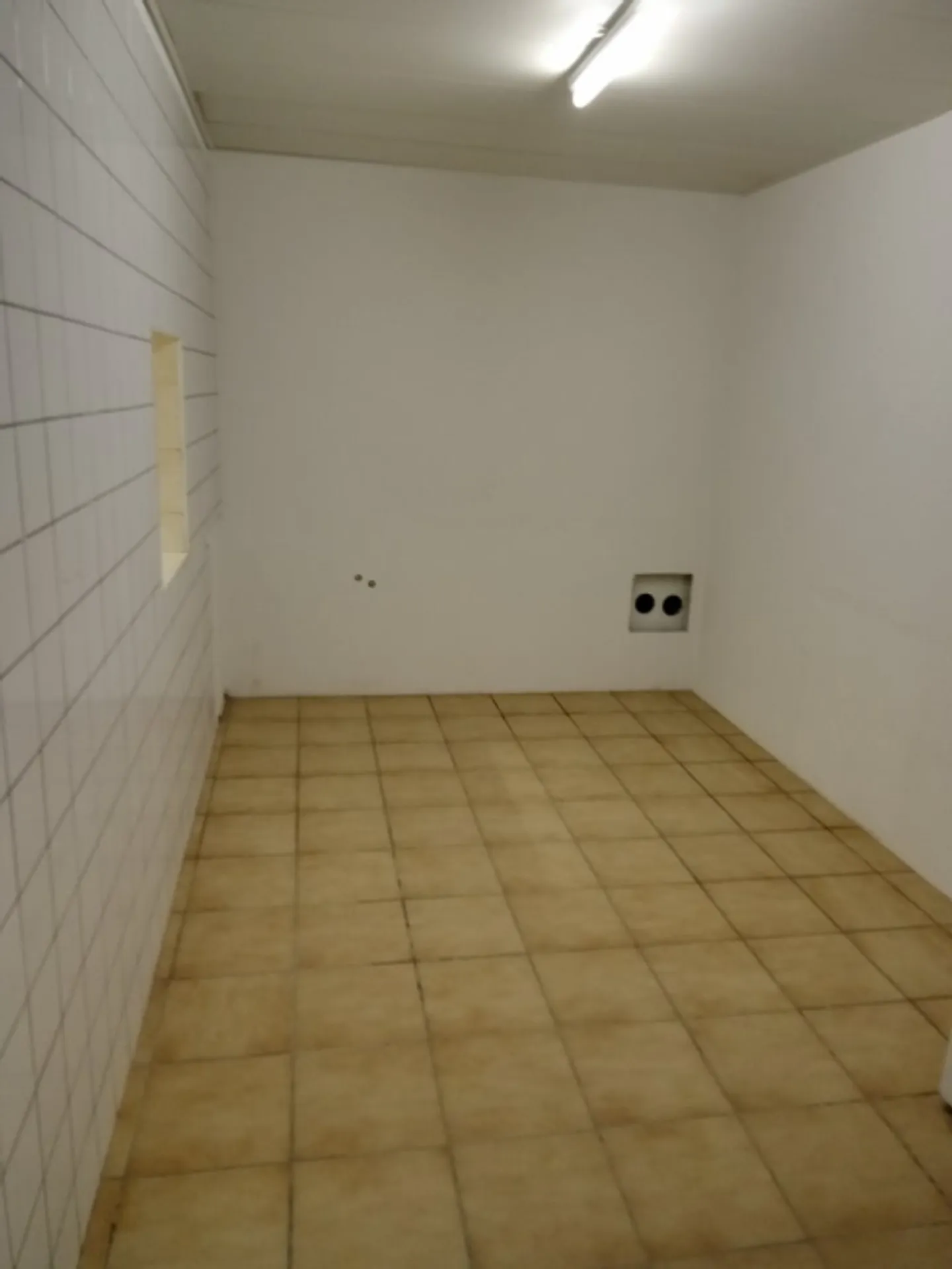 Commercial space of approximately 245 m2 for immediate rent - Photo 11 of 12