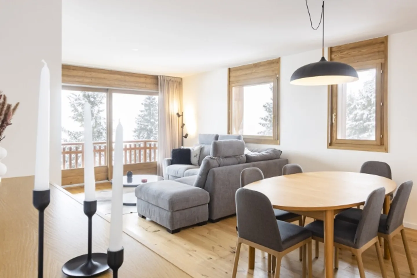 VOLLSTÄNDIG RENOVIERTES WOHNUNG ZUR WOCHE MIETE - Foto 3 von 18