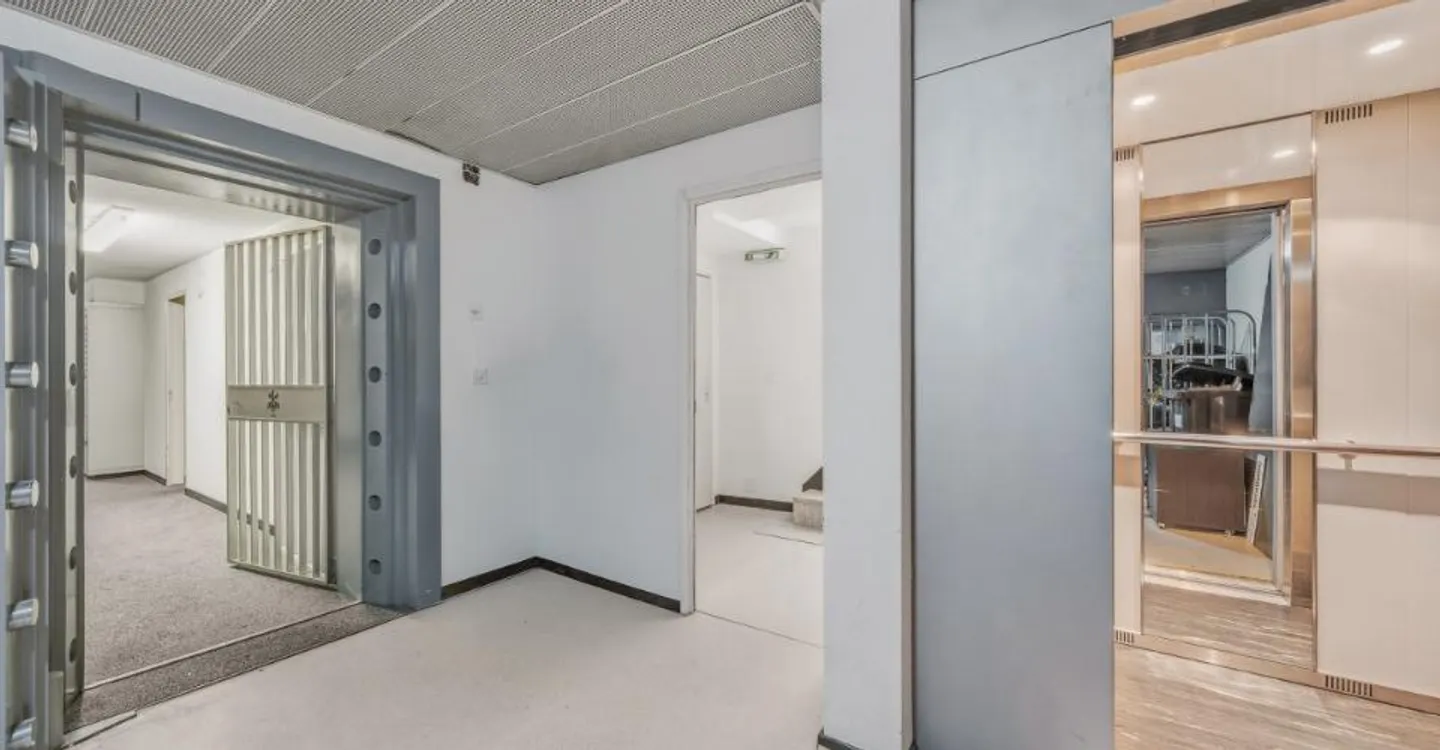 Storage Spaces and Safe Room from 4 to 60m2 - Photo 4 of 5