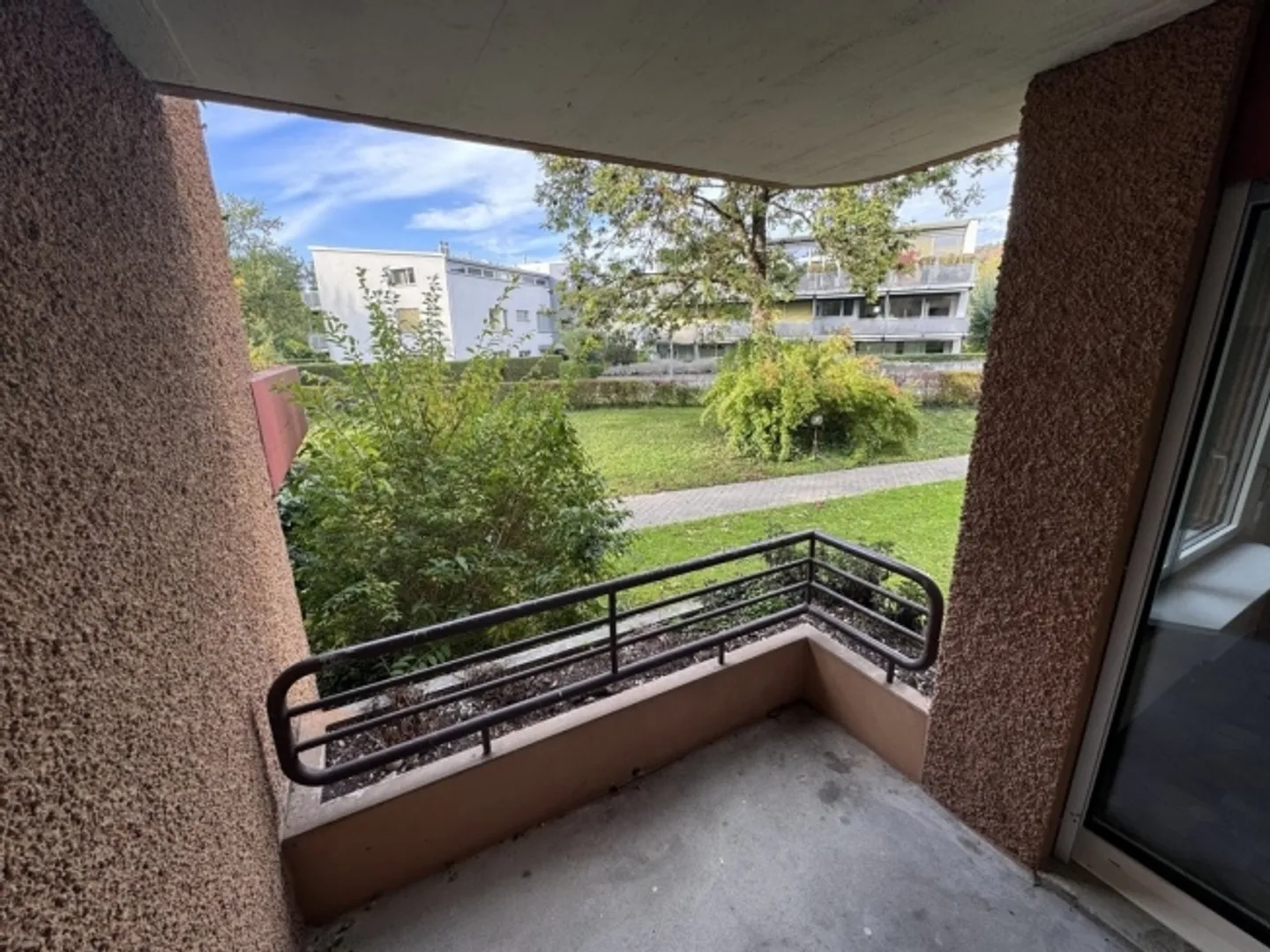 Beautiful 2.5-room apartment for rent in Küsnacht - Photo 4 of 8