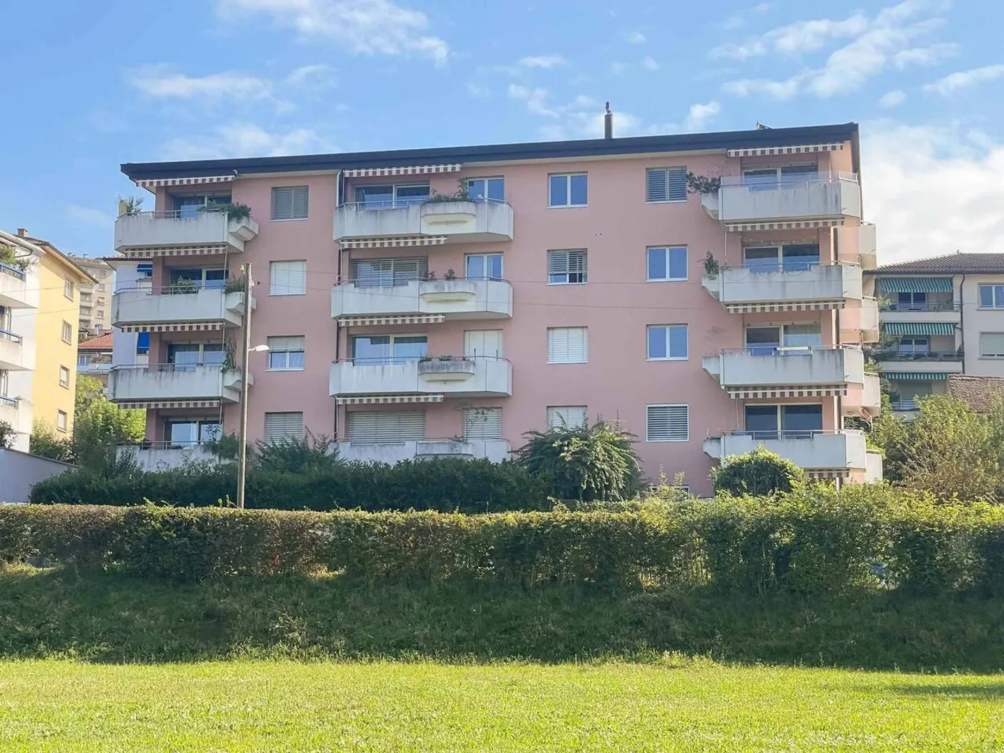 Bellissimo appartamento familiare di 4,5 stanze con balconi nel cuore di Prilly - Foto 2 di 8