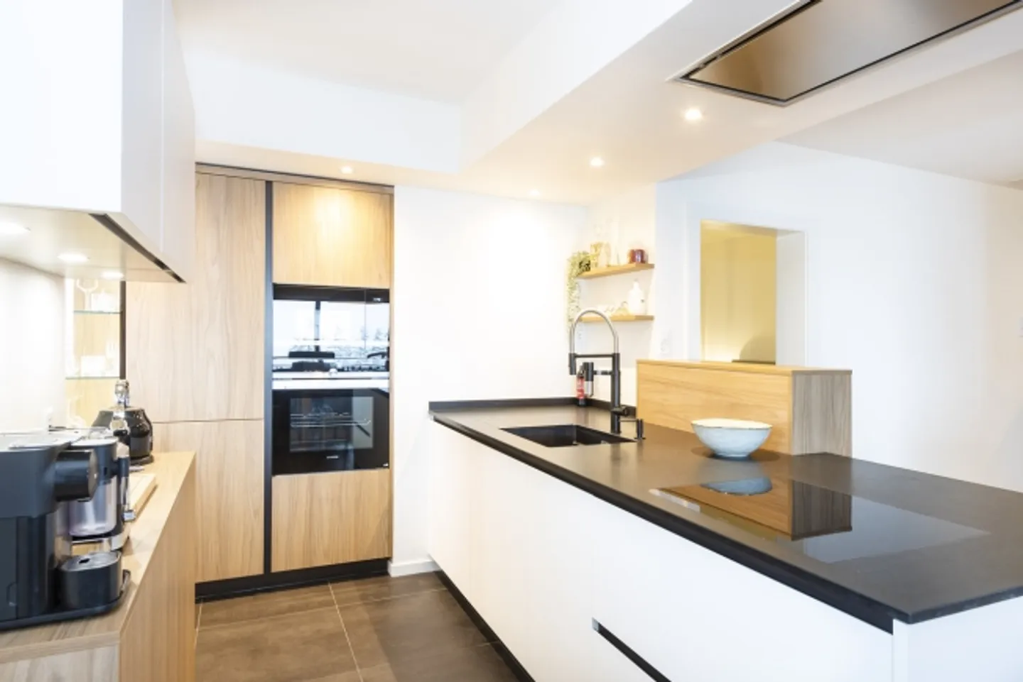 VOLLSTÄNDIG RENOVIERTES WOHNUNG ZUR WOCHE MIETE - Foto 6 von 18