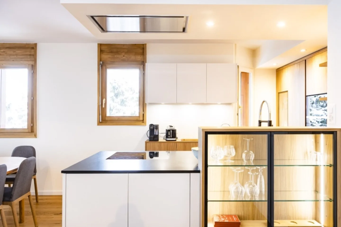 VOLLSTÄNDIG RENOVIERTES WOHNUNG ZUR WOCHE MIETE - Foto 7 von 18