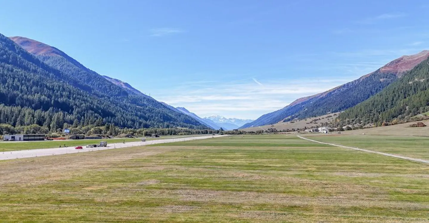 Appartamento affascinante di 2,5 stanze con vista mozzafiato a Ulrichen - Foto 3 di 12