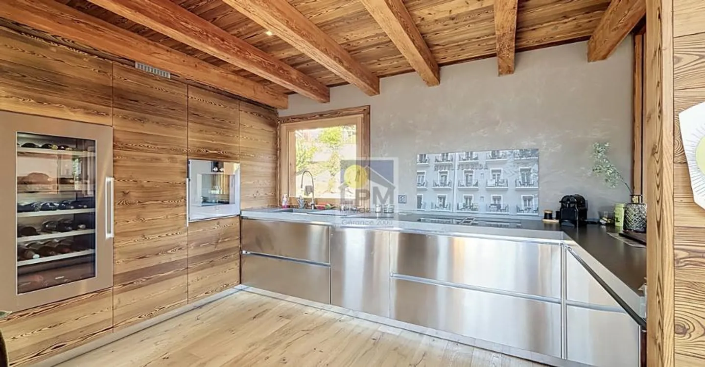 Exceptional Chalet – Luxury, Elegance and Panorama in the Heart of the Alps - Photo 4 of 12