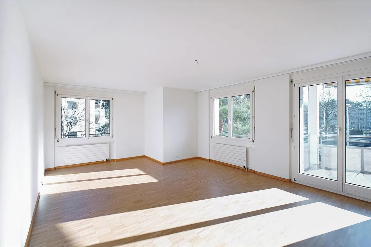 Helle 4.5-Zimmer-Wohnung - Foto 3 von 8