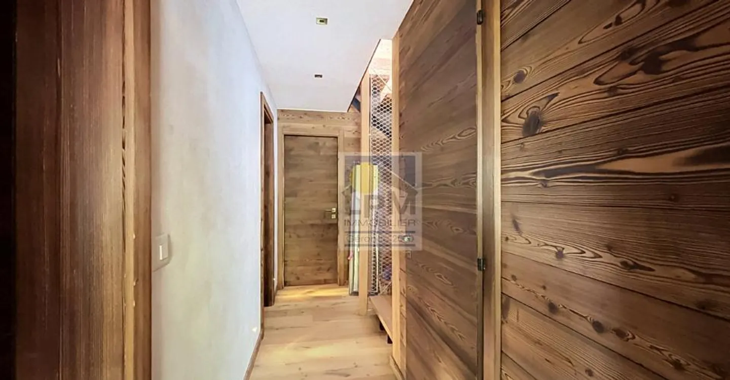 Exceptional Chalet – Luxury, Elegance and Panorama in the Heart of the Alps - Photo 10 of 12