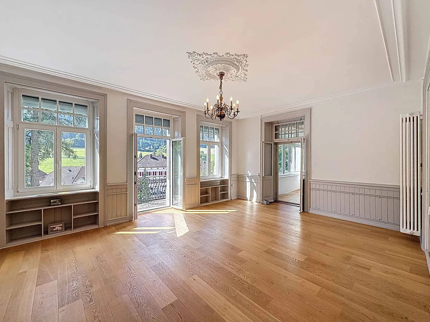 Elegante Casa Familiare a Sonvilier - Foto 2 di 13