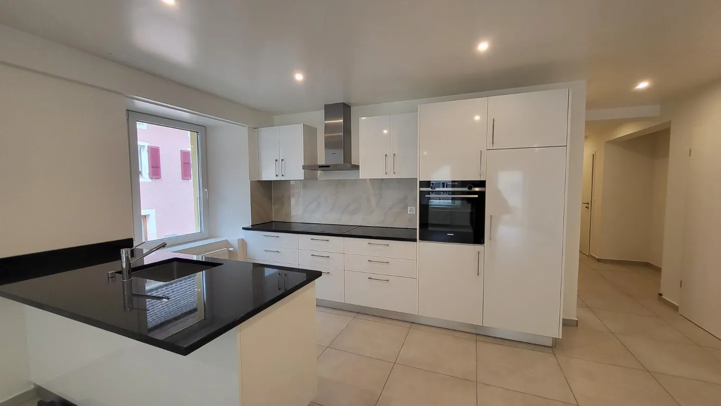 2.5 Room Apartment - Photo 1 of 9