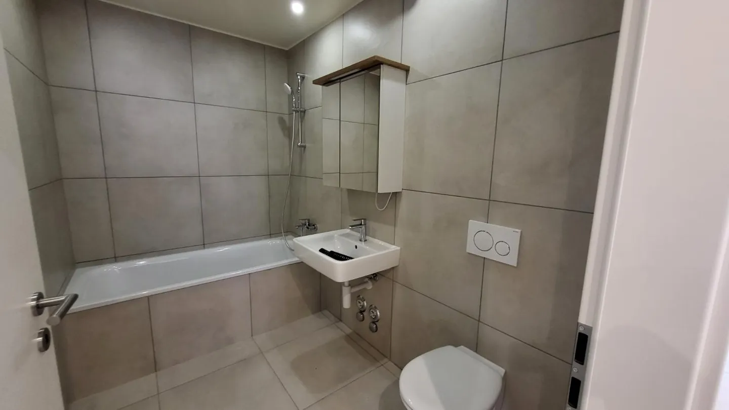 2.5 Room Apartment - Photo 5 of 9