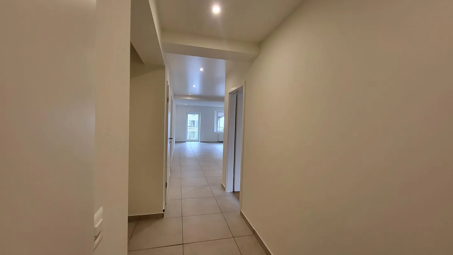 2.5 Room Apartment - Photo 6 of 9