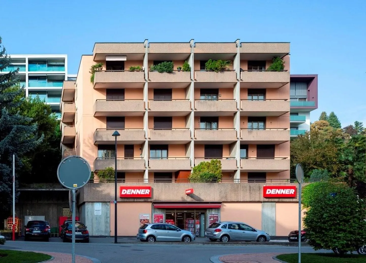 Luminoso e spazioso appartamento di 5 locali a Paradiso - Foto 1 di 8