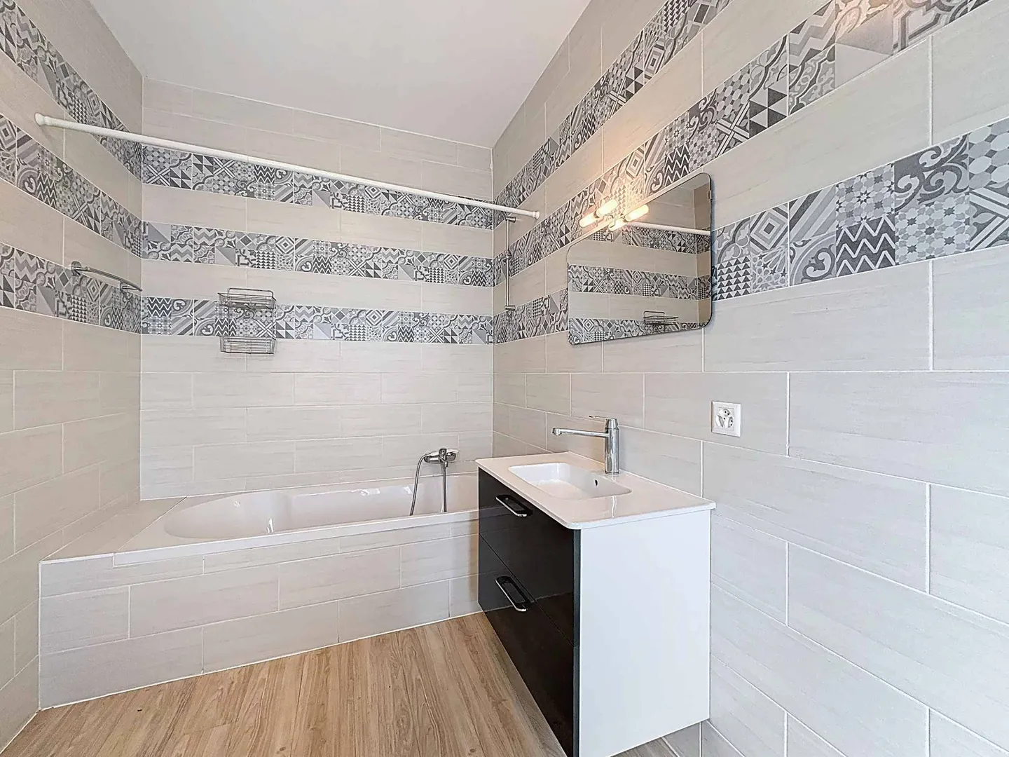 Elegante Casa Familiare a Sonvilier - Foto 9 di 13