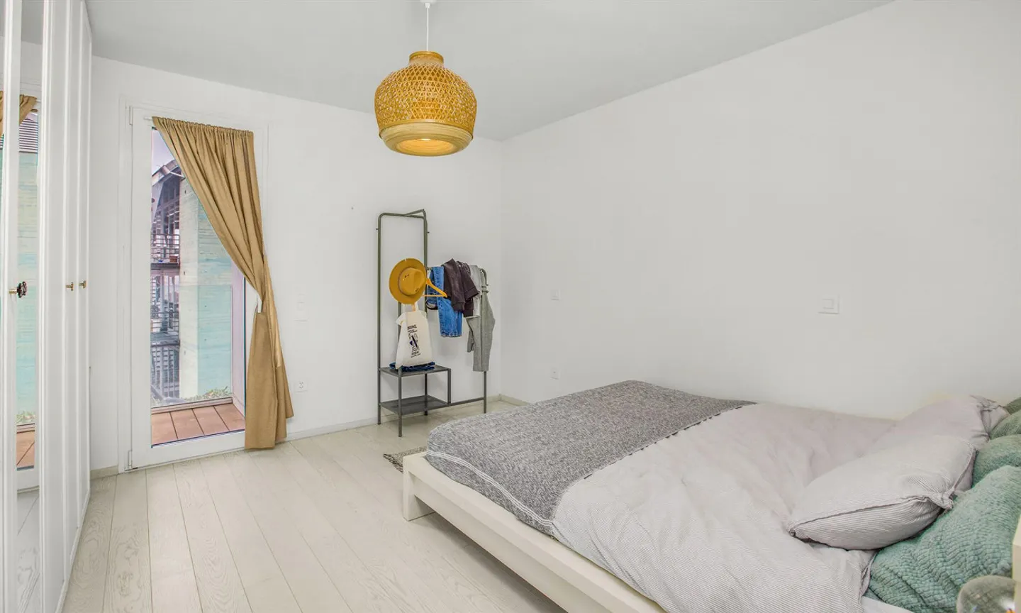 STUNNING AND MODERN 2.5 ROOMS WITH OPEN VIEW IN MASSAGNO - Photo 6 of 9