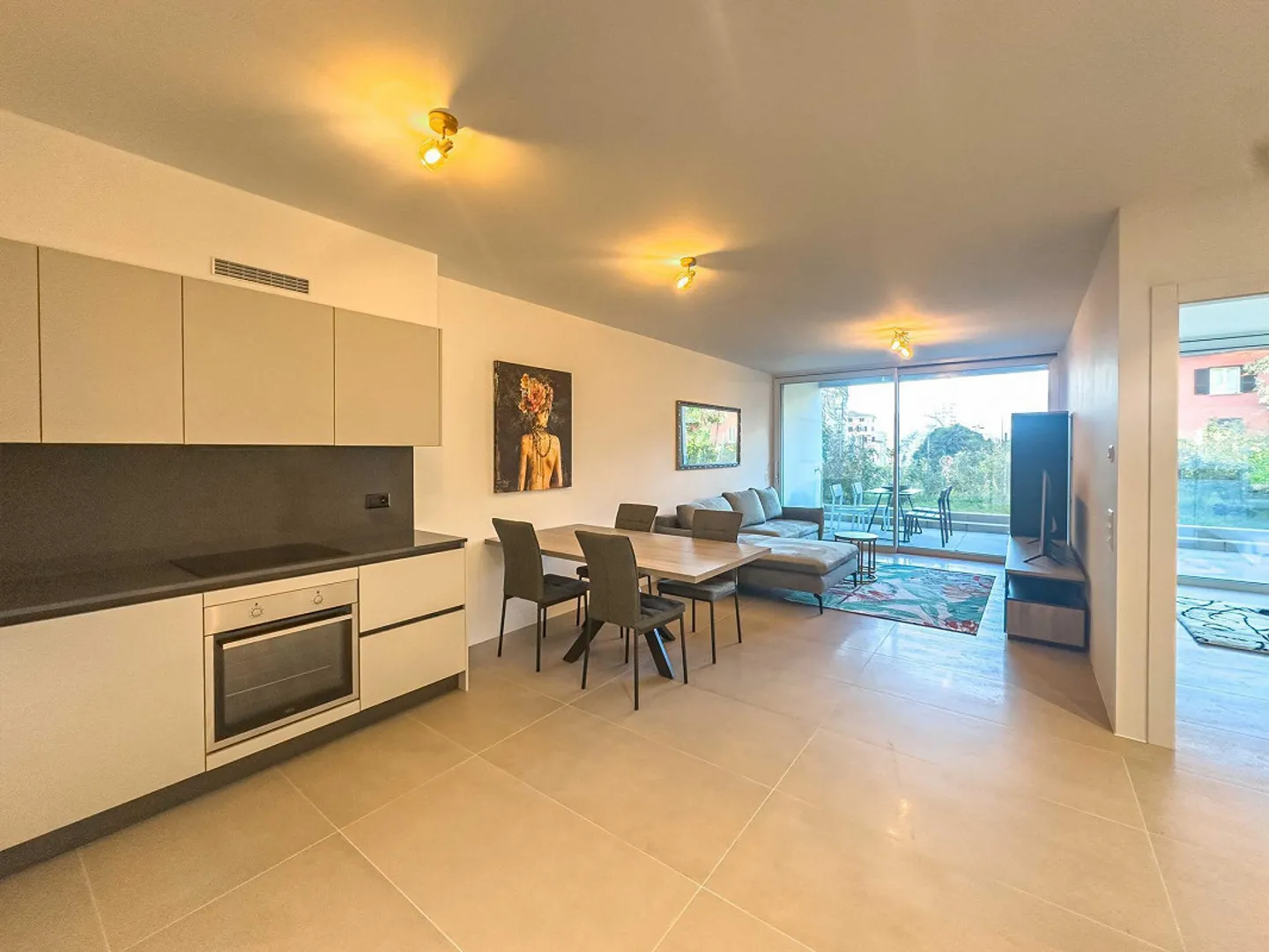 Furnished 2.5 rooms with garden in Viganello - Photo 2 of 9