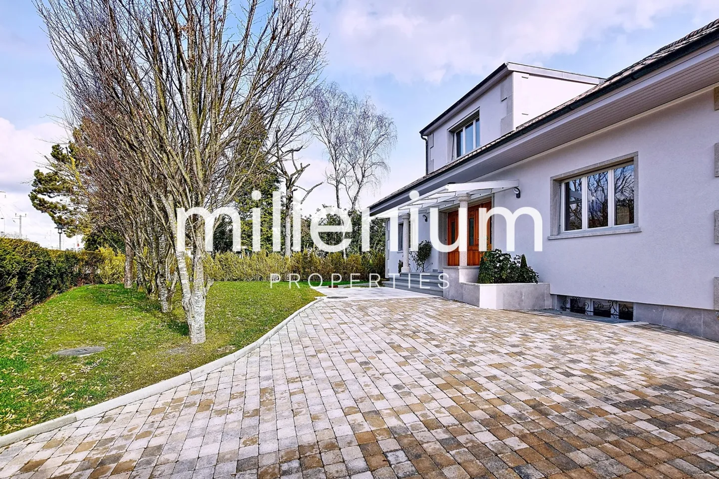 Exceptional property at the gates of International Organizations - Photo 2 of 13