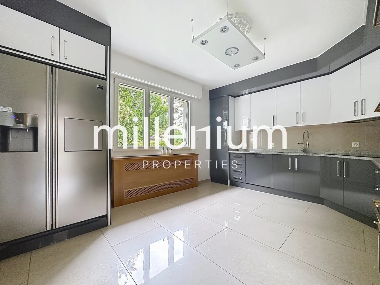 Exceptional property at the gates of International Organizations - Photo 5 of 13