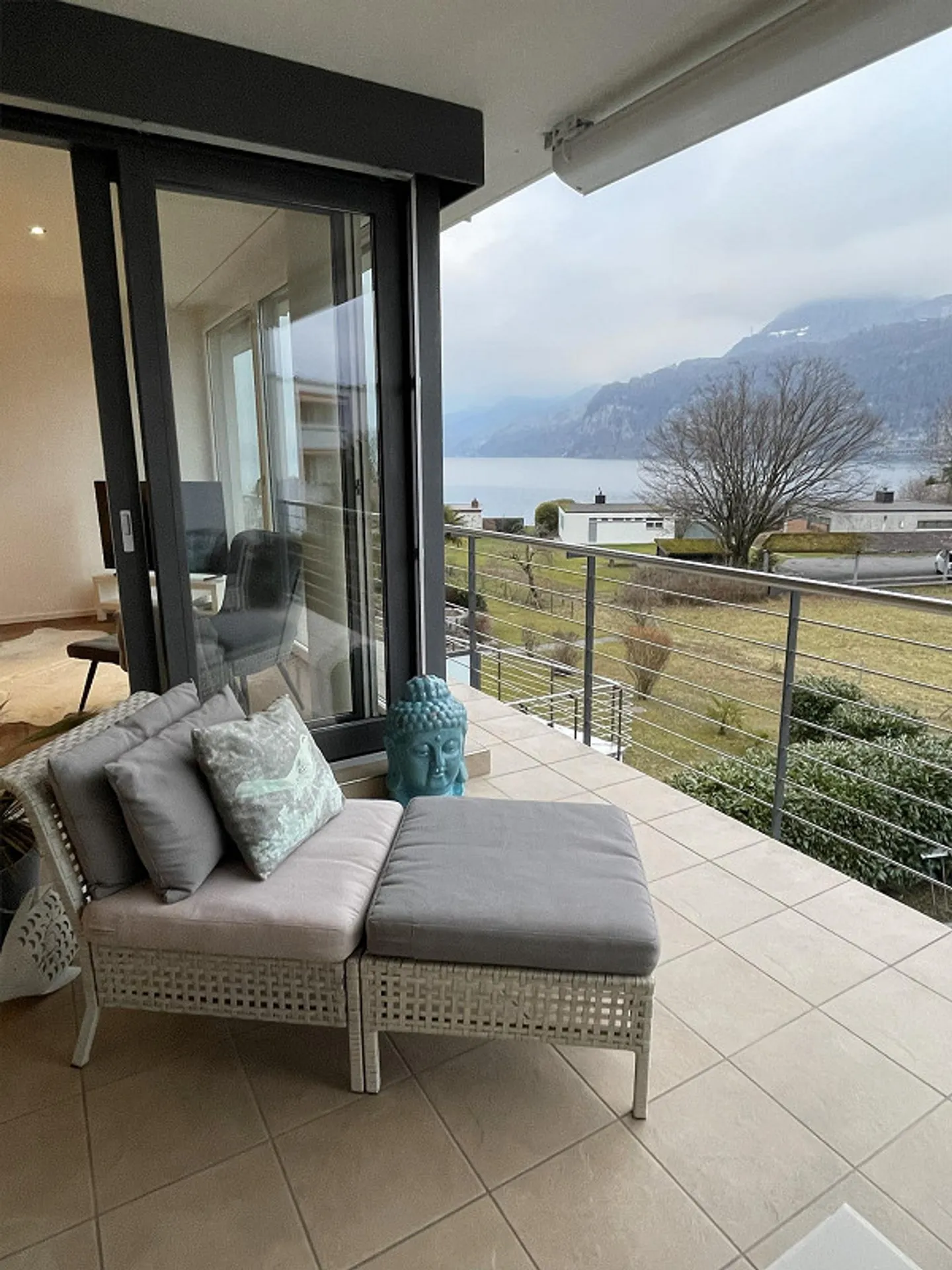 Modern Loft Apartment with Fantastic Lake and Mountain Views in Weesen - Photo 1 of 9