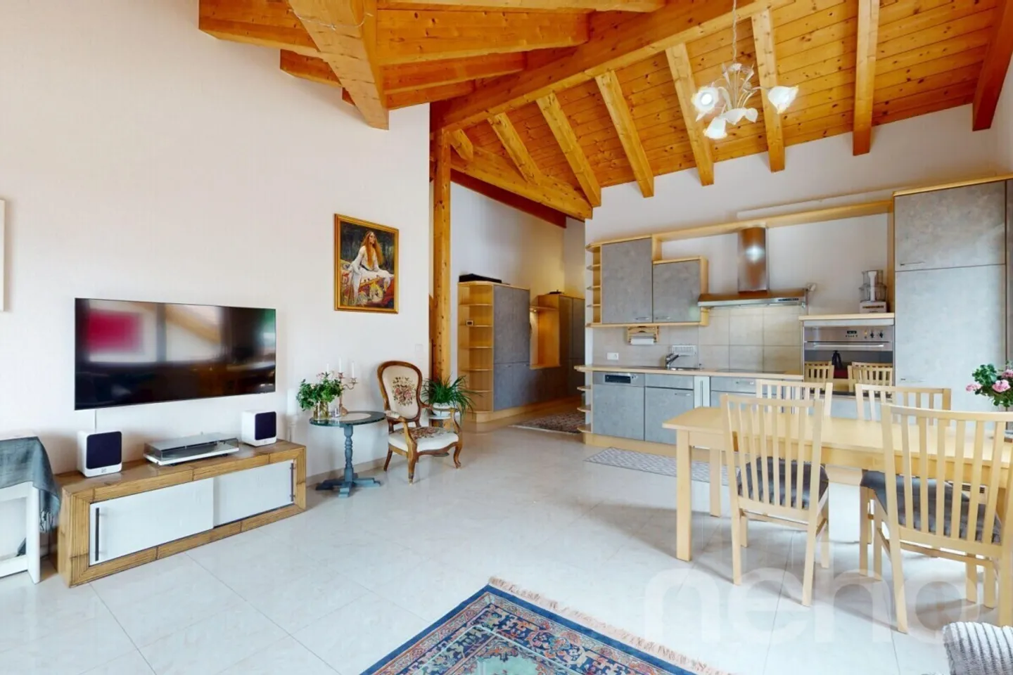 Appartamento affascinante sotto i tetti con vista eccezionale - Foto 3 di 12