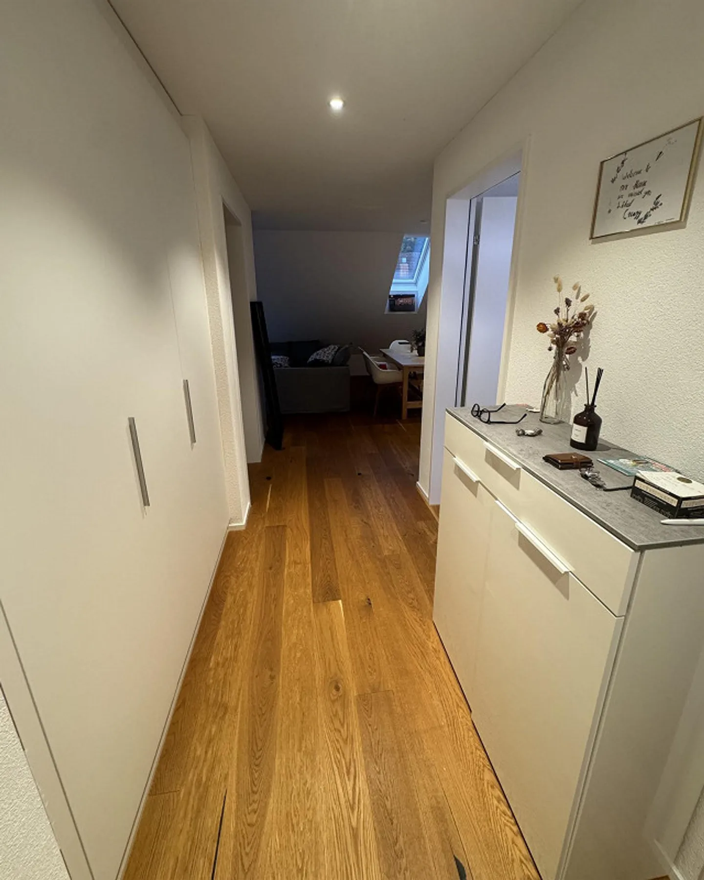 Moderne 2.5-Zimmerwohnung an ländlicher Lage in Spreitenbach - Foto 5 von 10