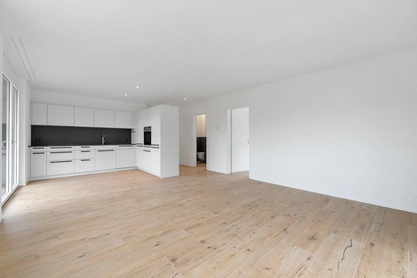 Newly built city apartments with spacious outdoor areas - Photo 3 of 5