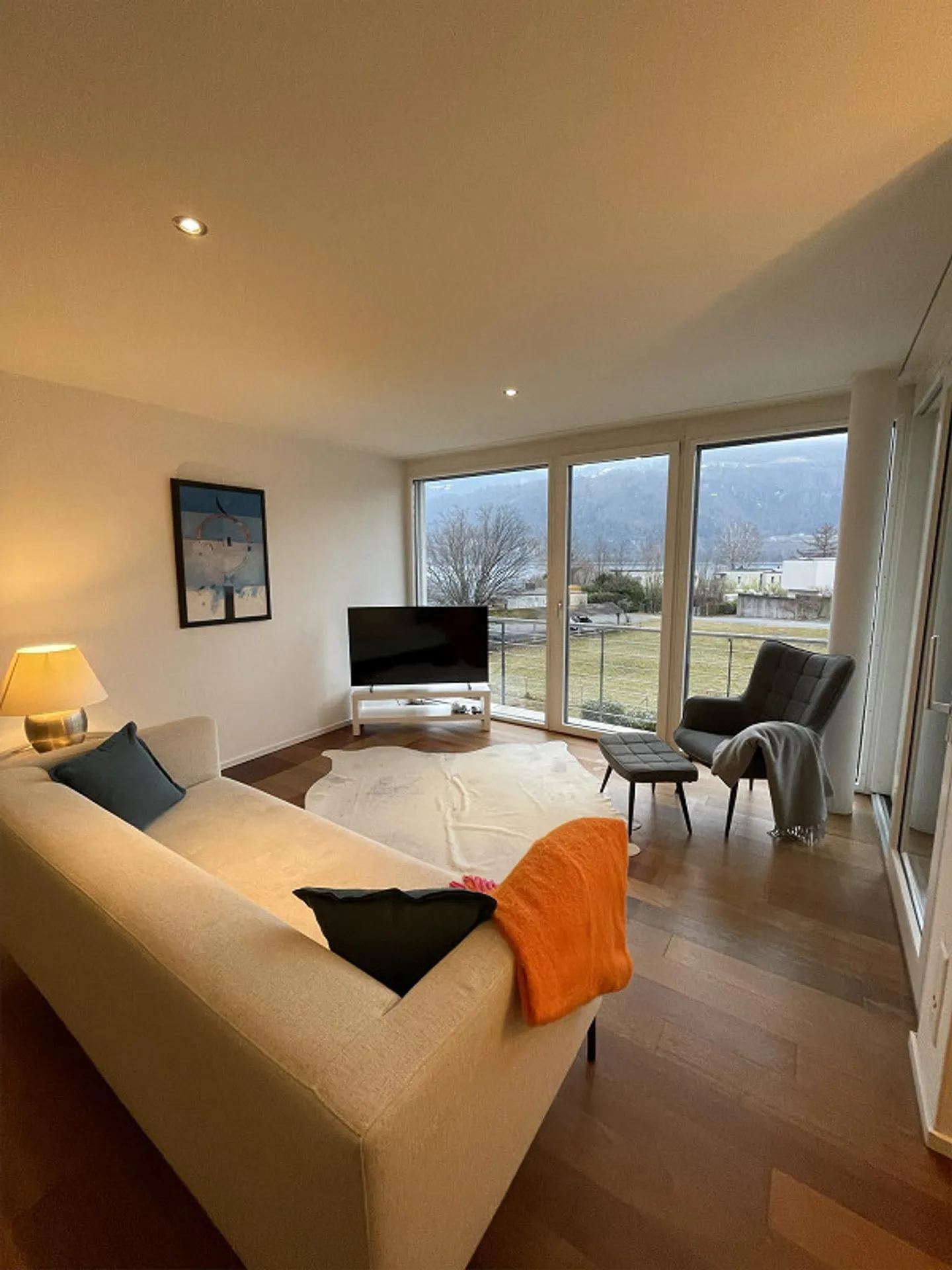Modern Loft Apartment with Fantastic Lake and Mountain Views in Weesen - Photo 4 of 9