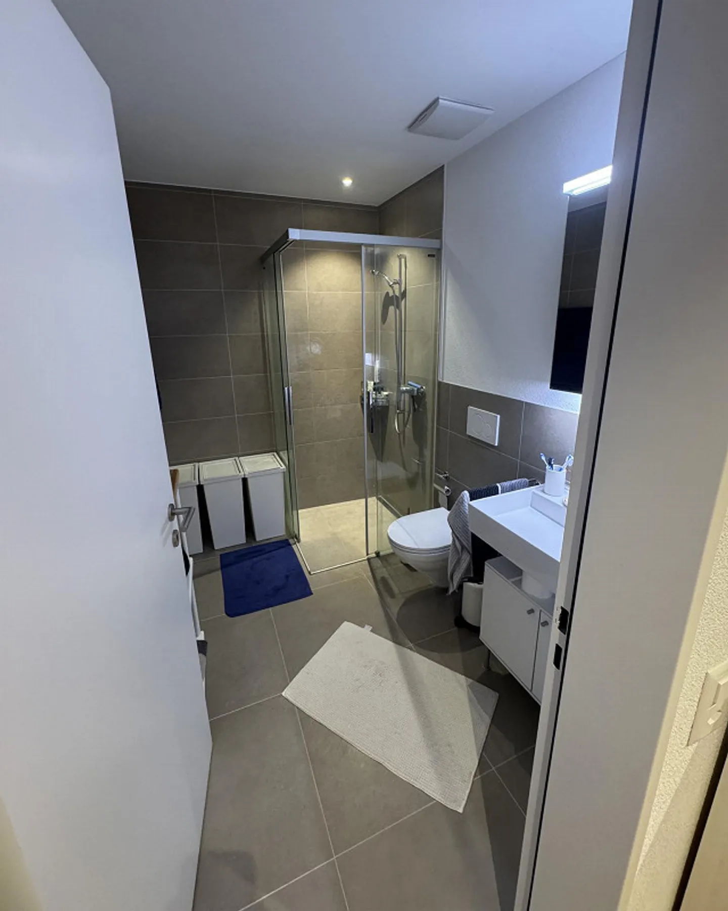 Moderne 2.5-Zimmerwohnung an ländlicher Lage in Spreitenbach - Foto 8 von 10