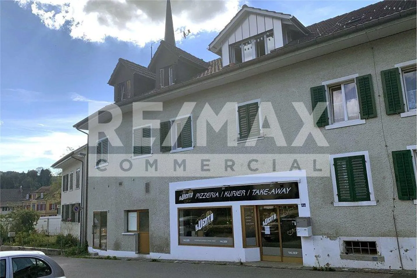Bien d'investissement idéal avec un rendement d'environ 7,2 % dans un emplacement central - Photo 2 sur 11