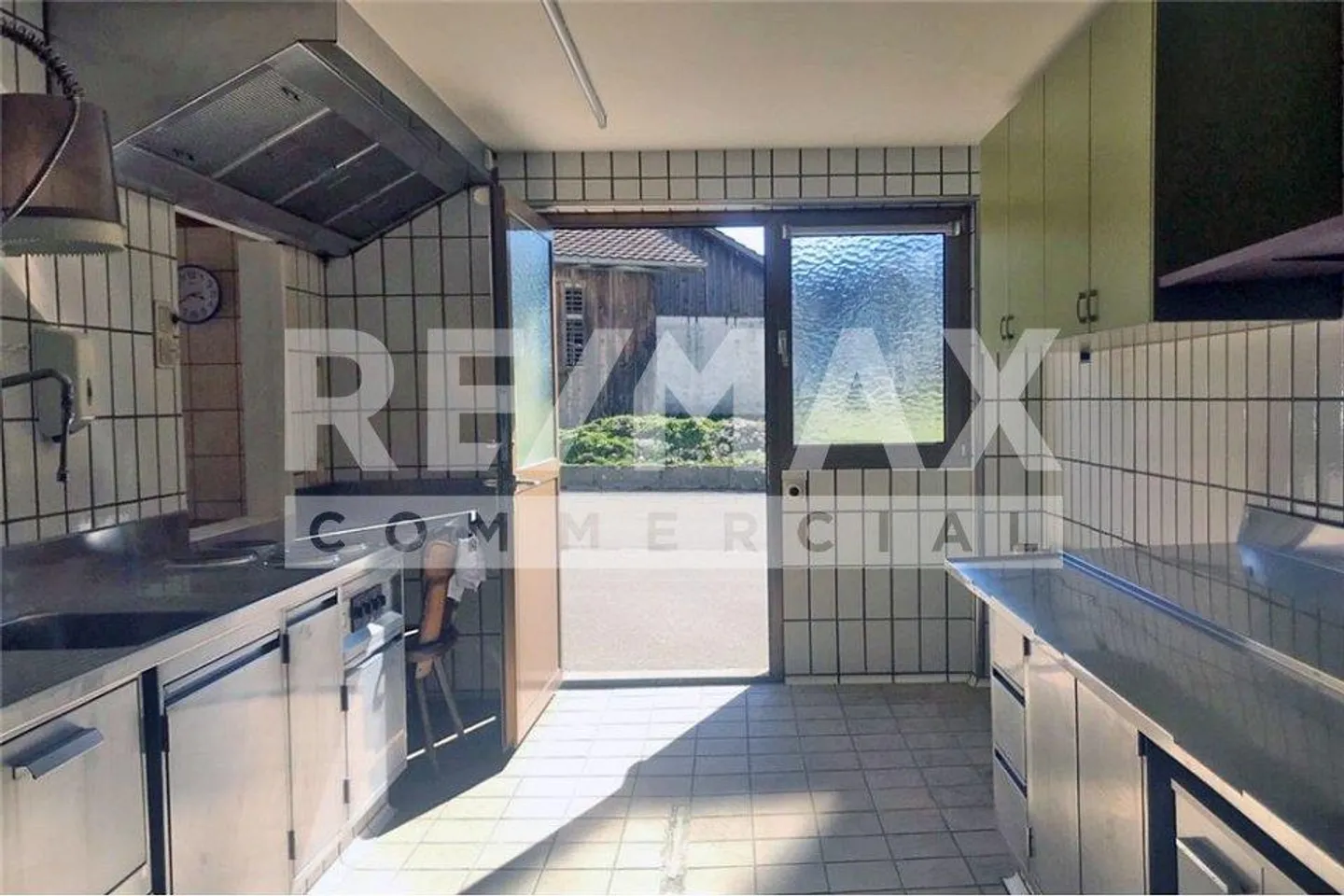 Bien d'investissement idéal avec un rendement d'environ 7,2 % dans un emplacement central - Photo 7 sur 11