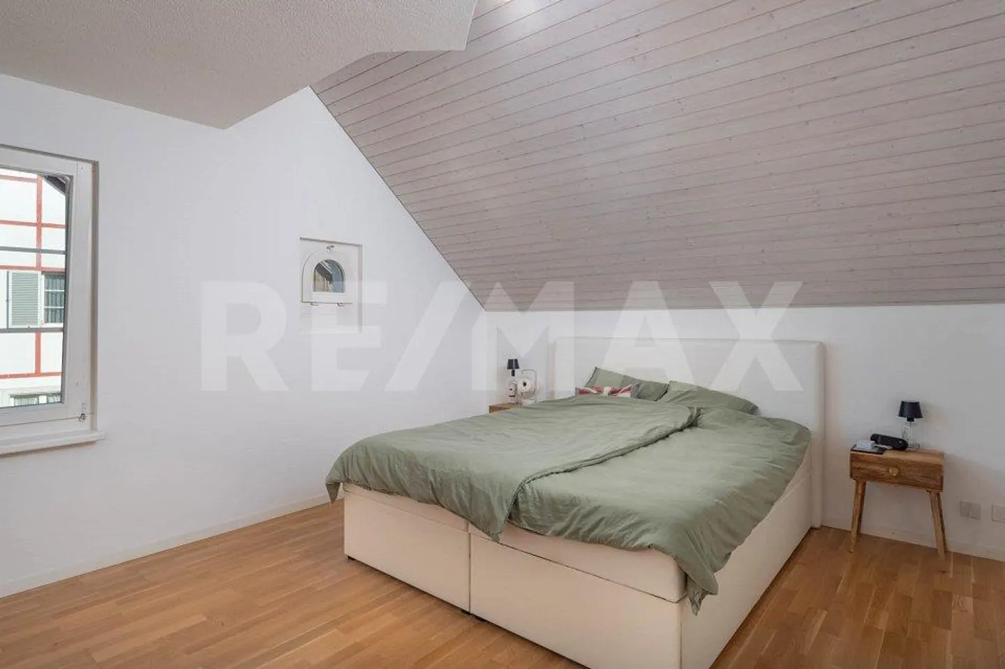 Investimento o utilizzo personale! Ampio appartamento attico con giardino - Foto 6 di 13