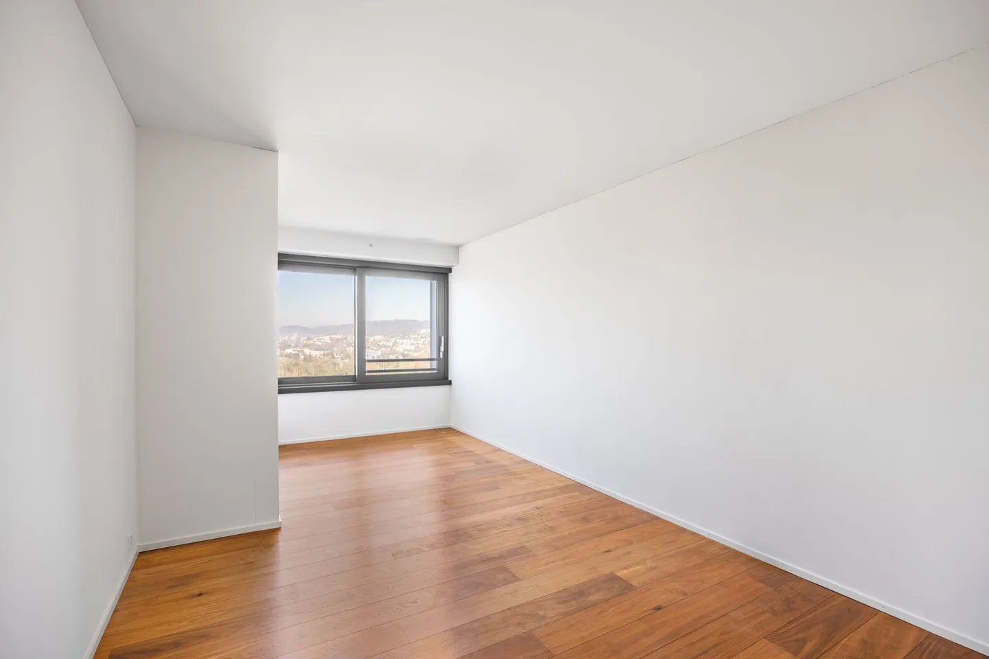 Exclusive 3.5-room panoramic apartment on the 21st floor - Living at the highest level - Photo 5 of 14