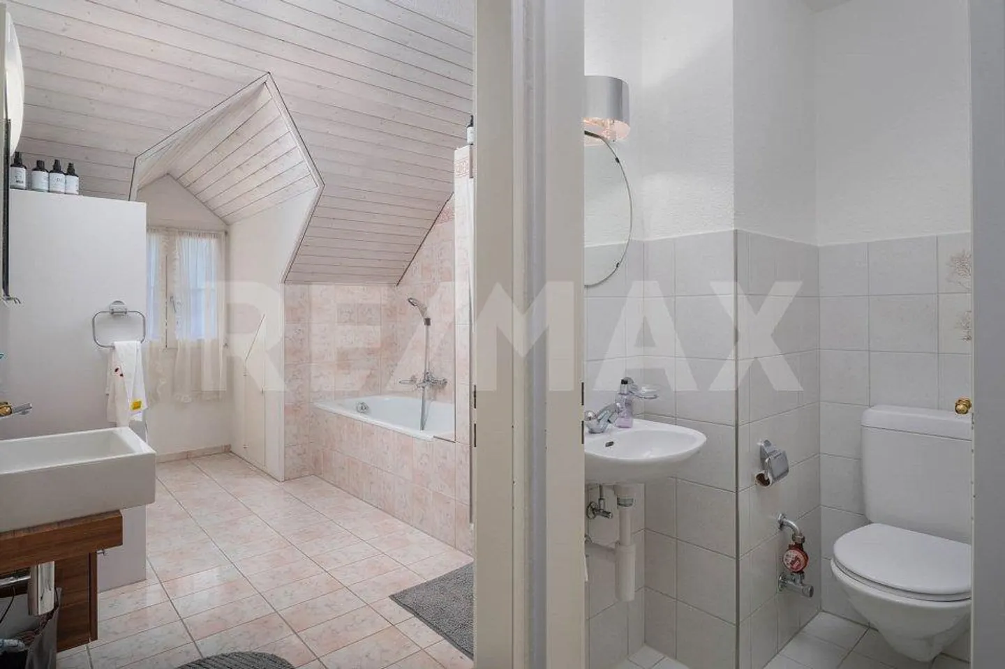 Investimento o utilizzo personale! Ampio appartamento attico con giardino - Foto 7 di 13