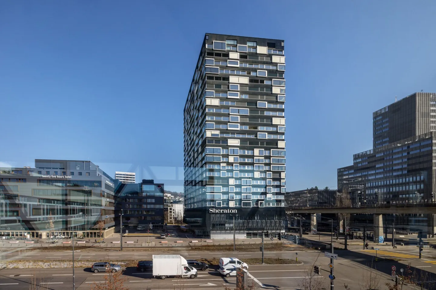 Exclusive 3.5-room panoramic apartment on the 21st floor - Living at the highest level - Photo 13 of 14