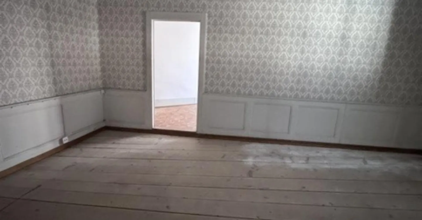 Moudon, for sale, building to renovate, 4 floors of 70 m2, city center - Photo 8 of 10