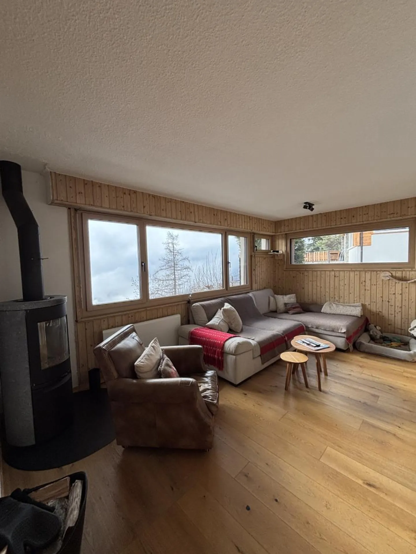 Chalet - Photo 2 of 17