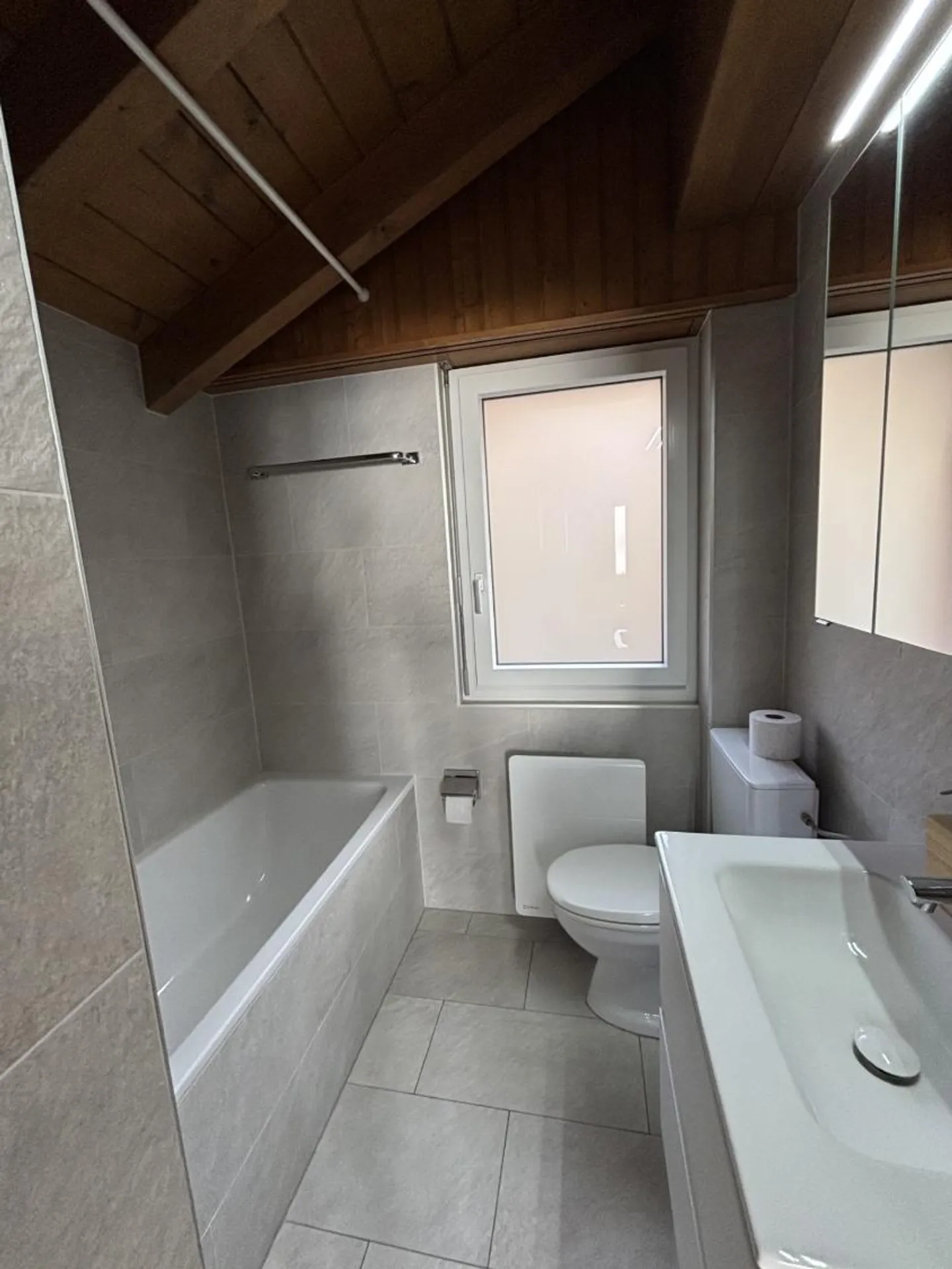 Chalet - Photo 12 of 17