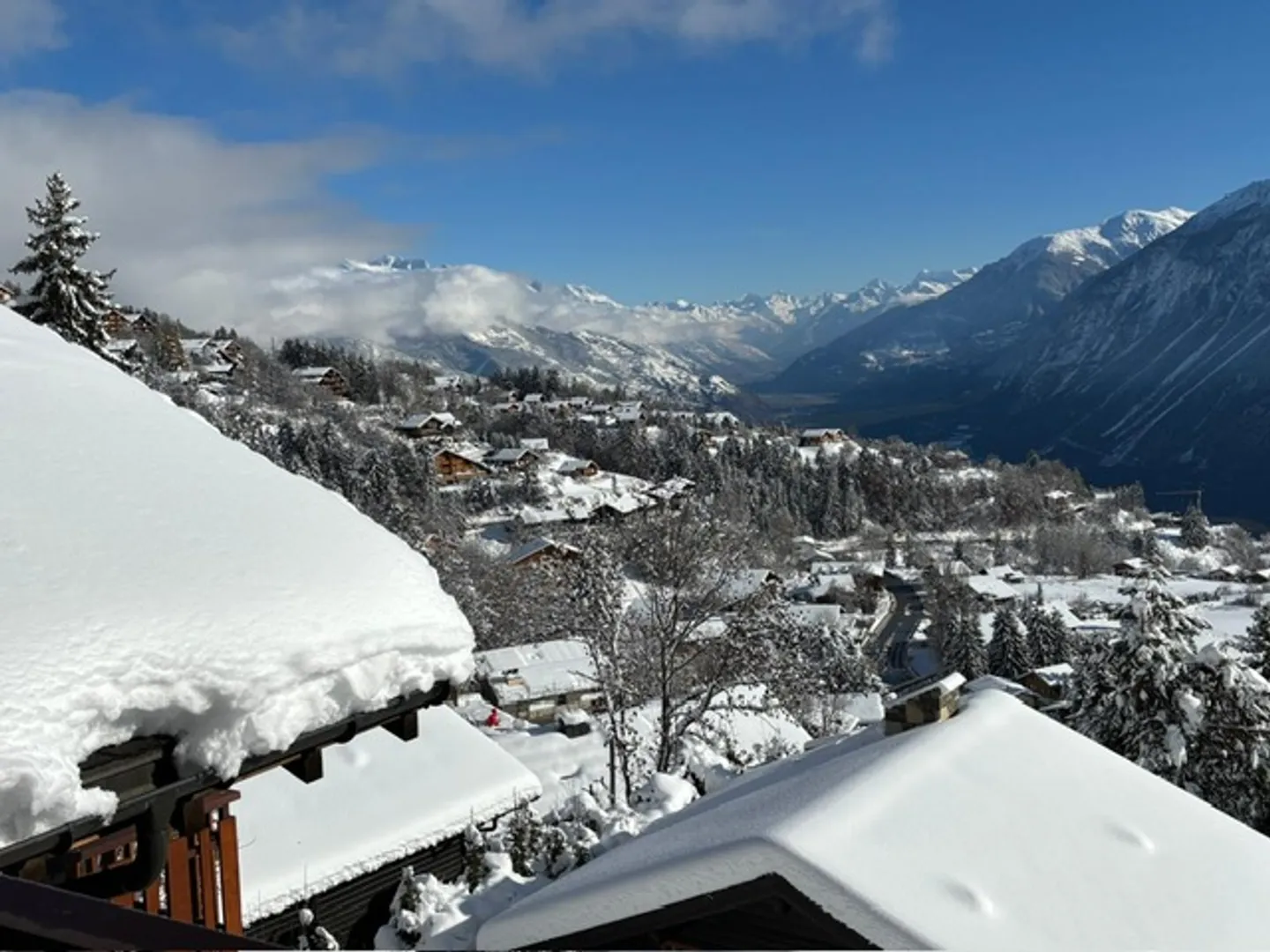 Chalet - Photo 15 of 17