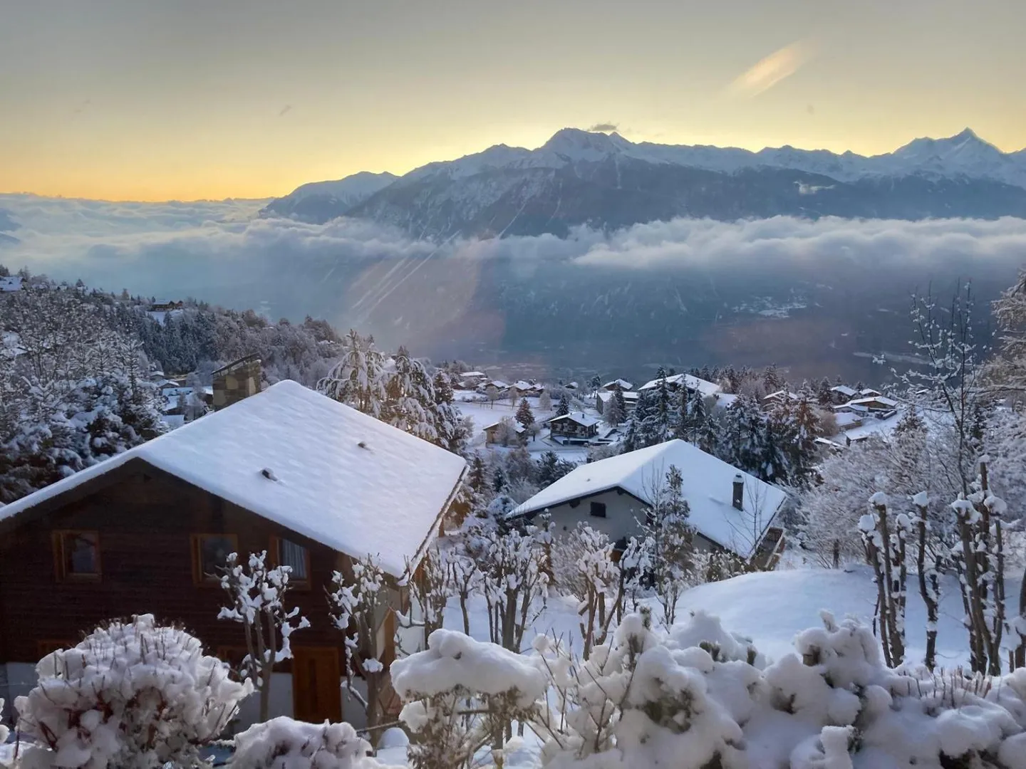 Chalet - Photo 16 of 17