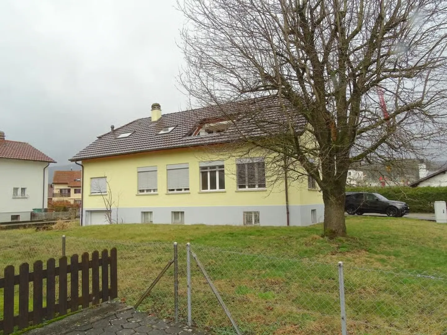 ARI-212 - Mischgebäude mit 250 m2 auf einem Grundstück von 723 m2 in Bassecourt - Foto 1 von 13