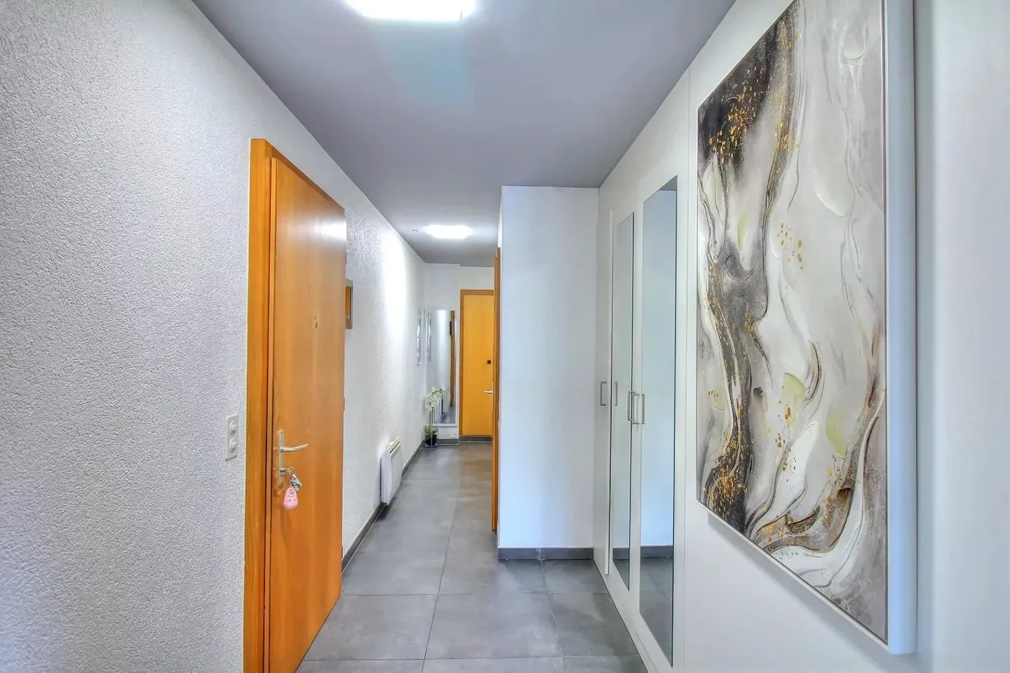 Charming Apartment in the Heart of the Village - Photo 6 of 7