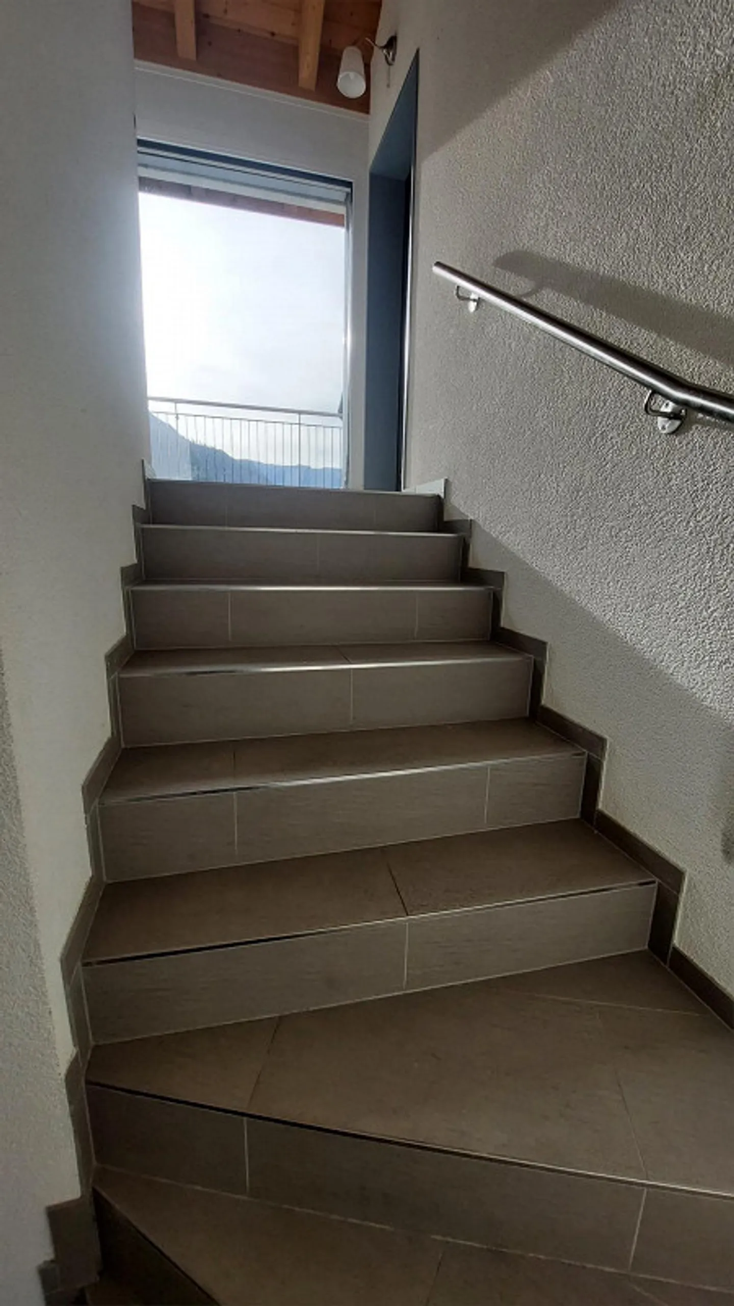 Modern 3.5-room penthouse apartment with large terrace - Photo 22 of 22