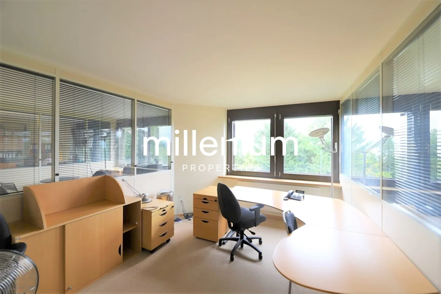 Modernes Büro am See - Foto 5 von 7
