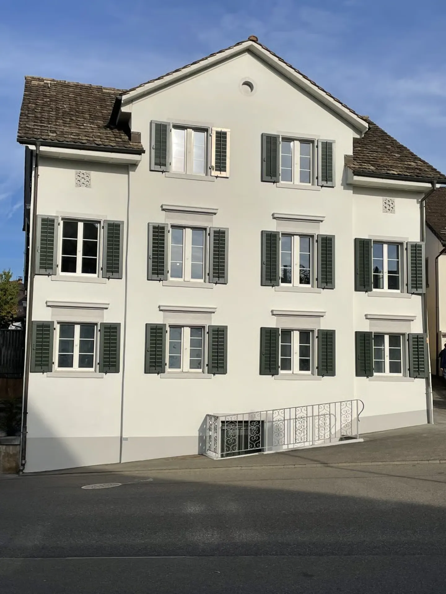Renoviertes Studio in Stäfa - Foto 1 von 3