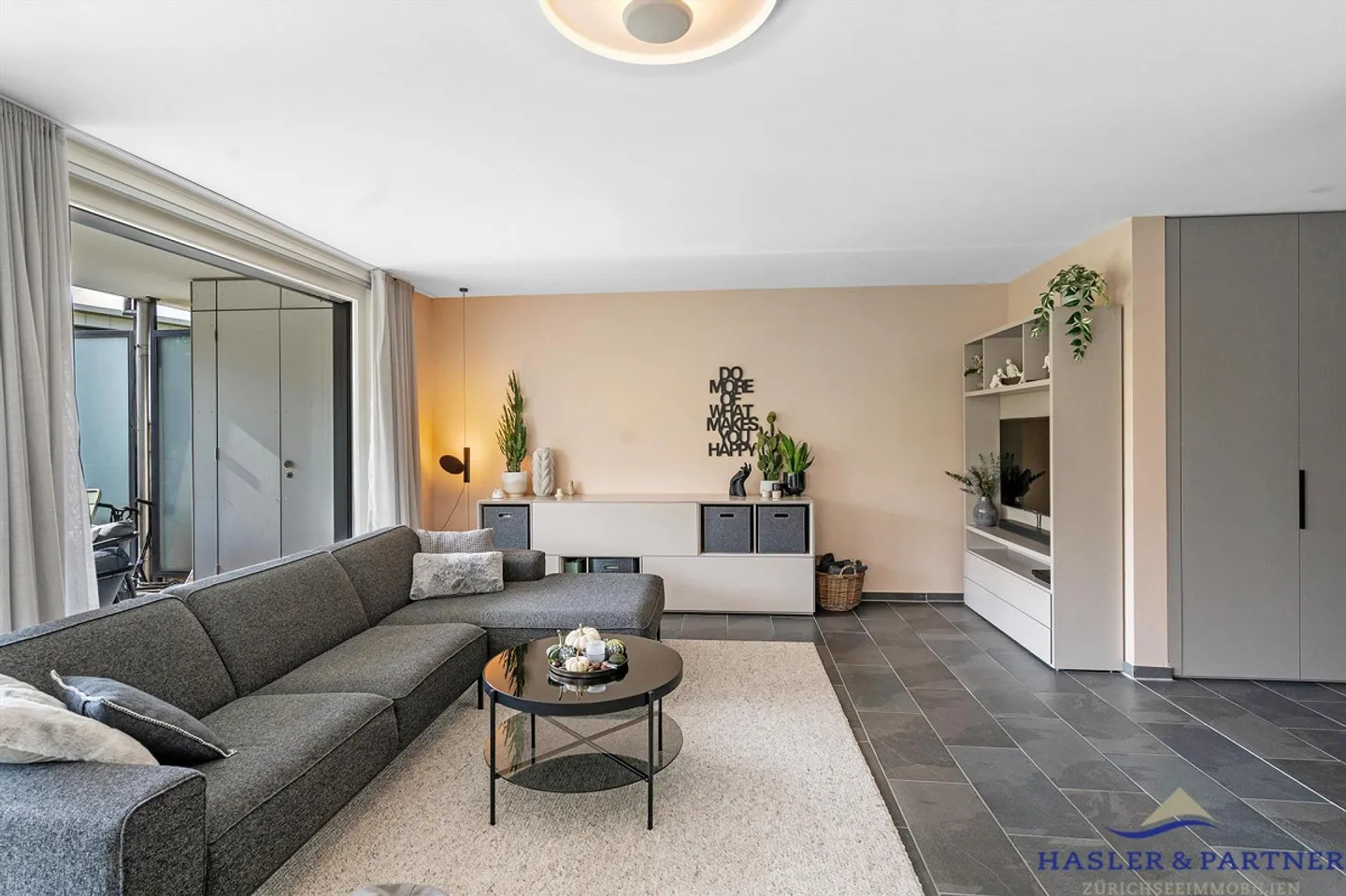 Appartement moderne de 4½ pièces avec terrasse ensoleillée dans un emplacement de choix à Meilen - Photo 1 sur 5