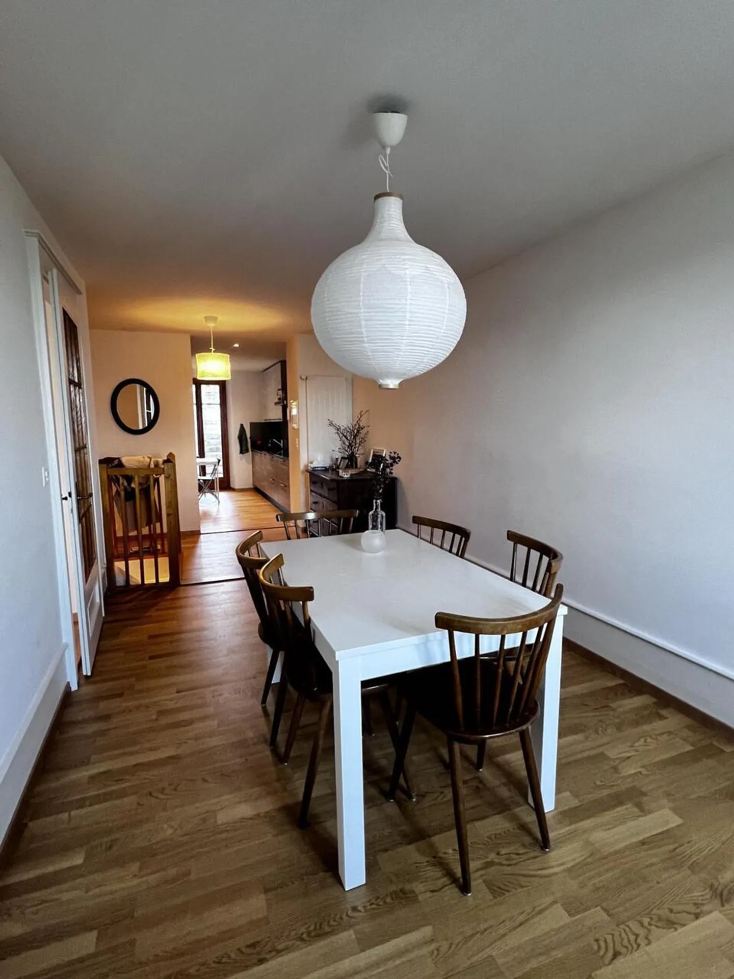 Charmant et spacieux appartement rénové avec terrasse - Photo 4 sur 10