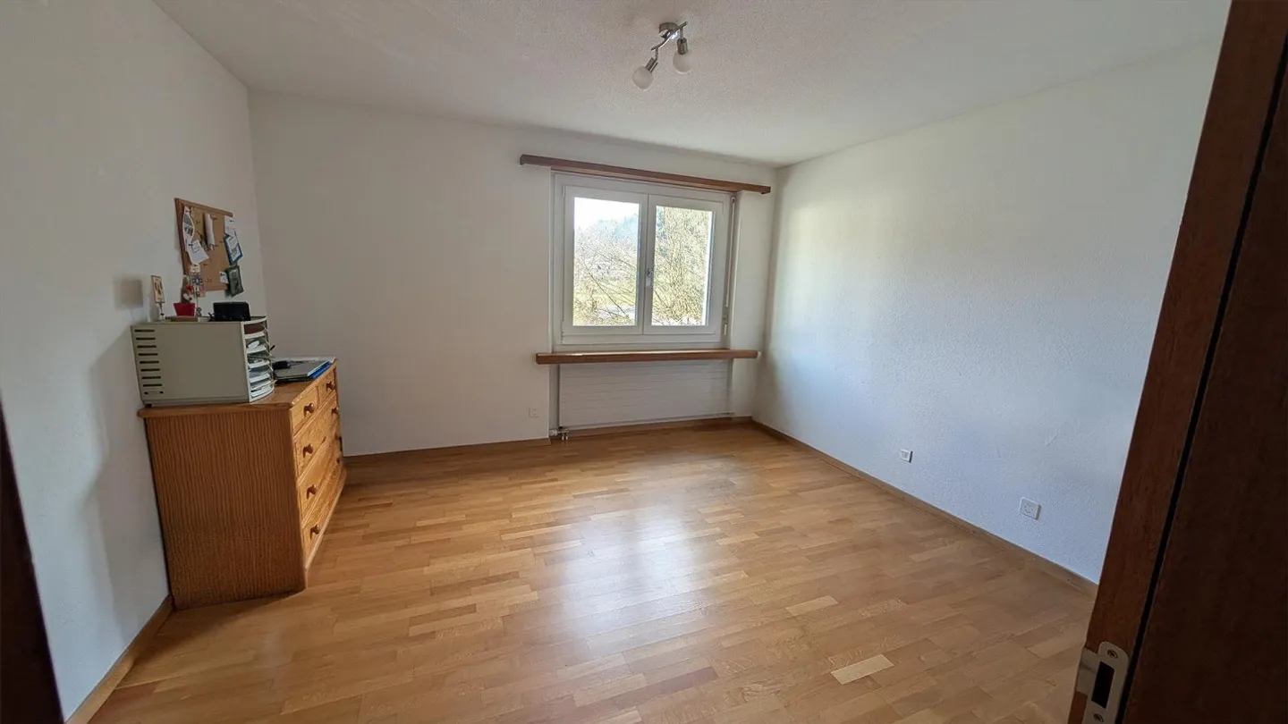 Charming large apartment with a view and centrally located - Photo 8 of 20